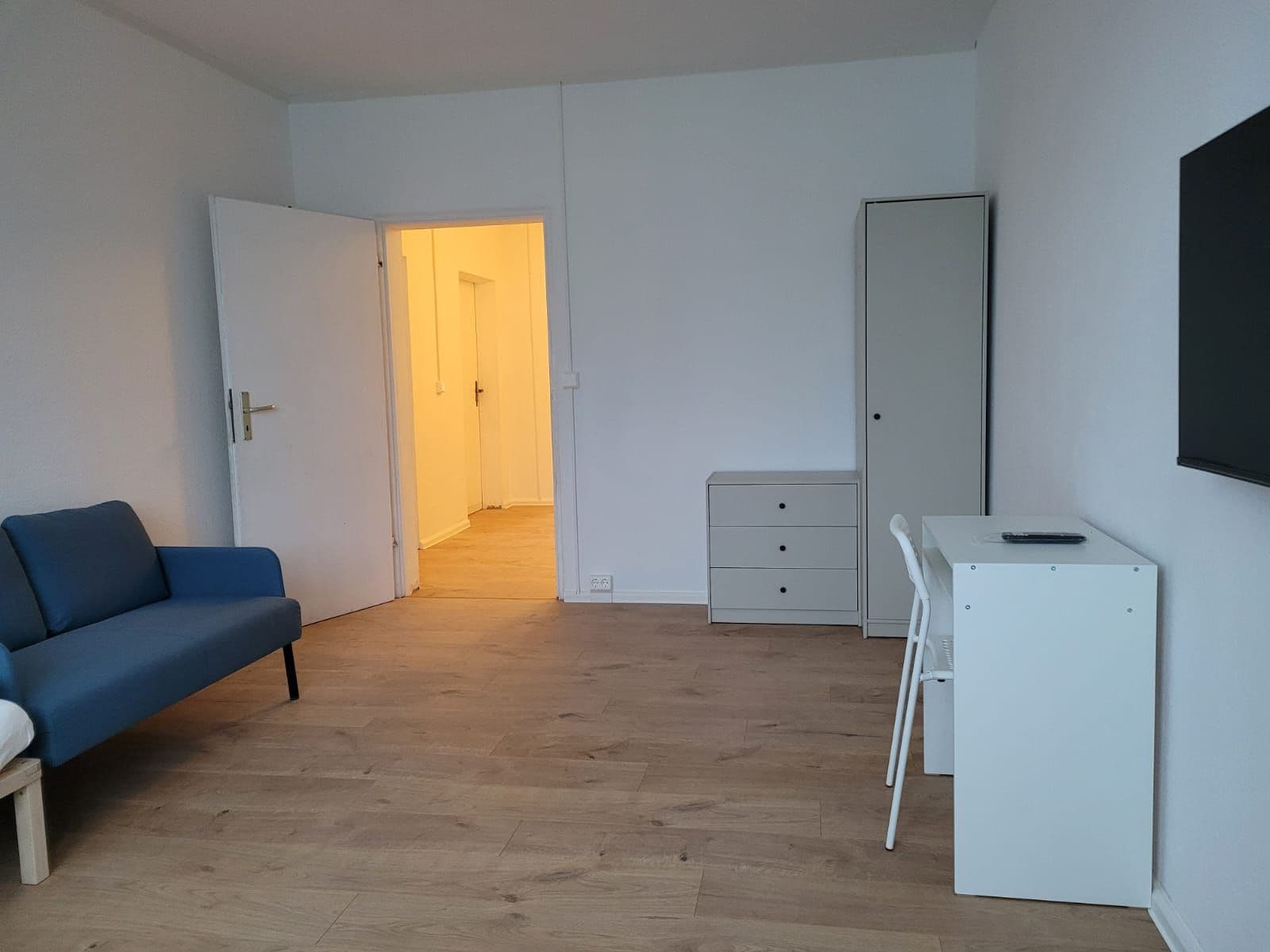 Photo 2 of furnished apartment LL21, Tauchaerstr. 13, 04357 Leipzig